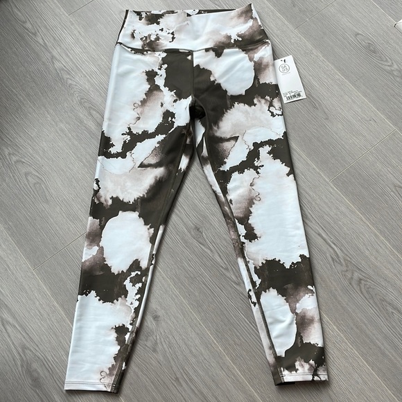 Sage Collection Leggings - Picture 1 of 6